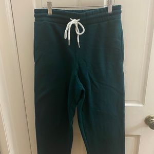 Sweatpants with drawstring